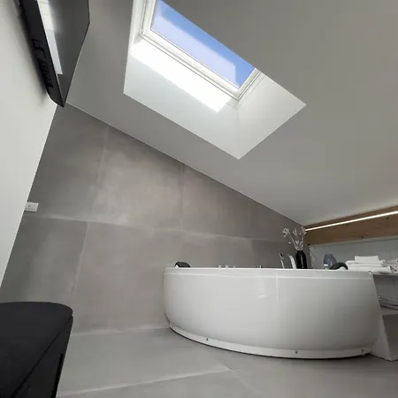 Bed & Breakfast Elementi 3*