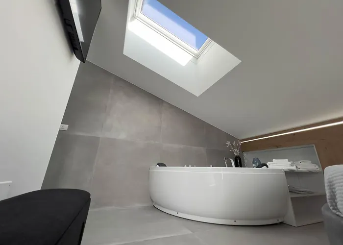 Couette-café Elementi 3*